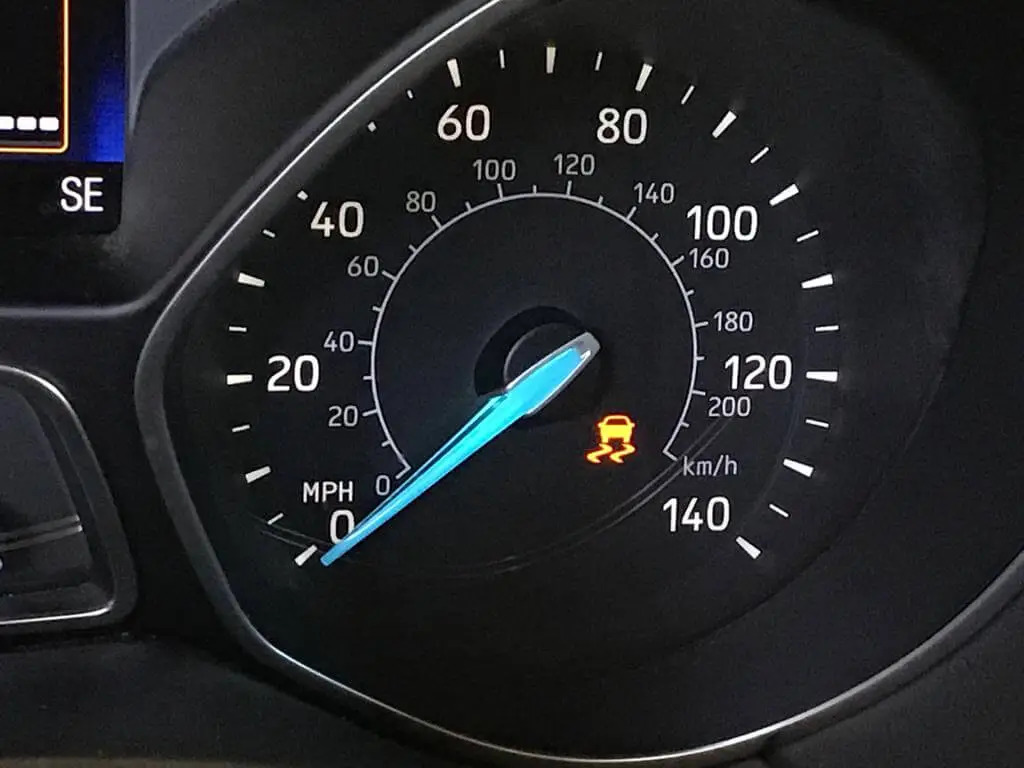  Traction Control 